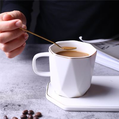 Creative Geometric-shaped Gilded Ceramic Cups Office Coffee Cups Simple Black And White Mugs And Saucers Afternoon Flower Tea Cups And Saucers