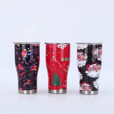 Simple Modern Leakproof Lid Double Wall Insulated Stainless Steel Christmas Tumbler 900ml Coffee Mug With Handle For Outdoors Sport Unique Curve Design